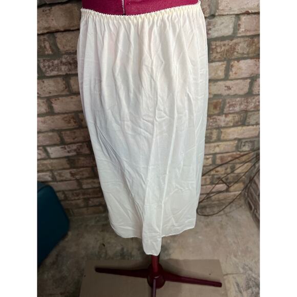 Wonderslip slip shorts half slip cream - Picture 5 of 8